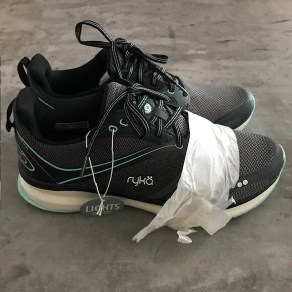 Ryka Running Shoes with lights - Picture 4 of 13